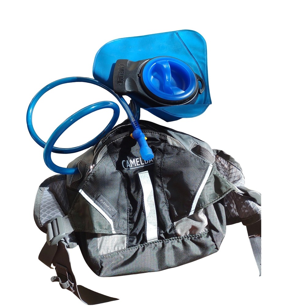CamelBak FlashFlo Hydration Waist Pack Unisex OS Grey Excellent 1.5L Reservoir
